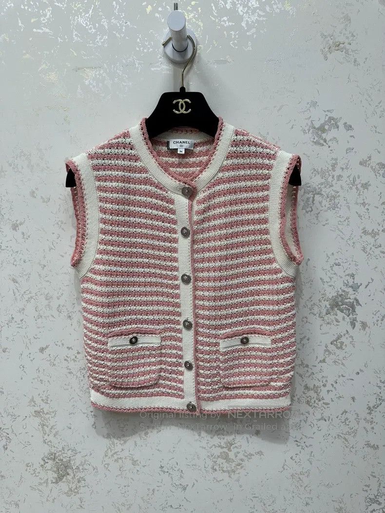 Chanel Chanel 22 Spring and Summer Preview Series Pink and White Size XS / US 0-2 / IT 36-38 - 1 Thumbnail