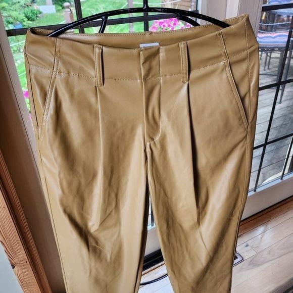 Designer a new day faux leather Sz. 6 pants Size 28" / US 6 / IT 42 - 2 Thumbnail