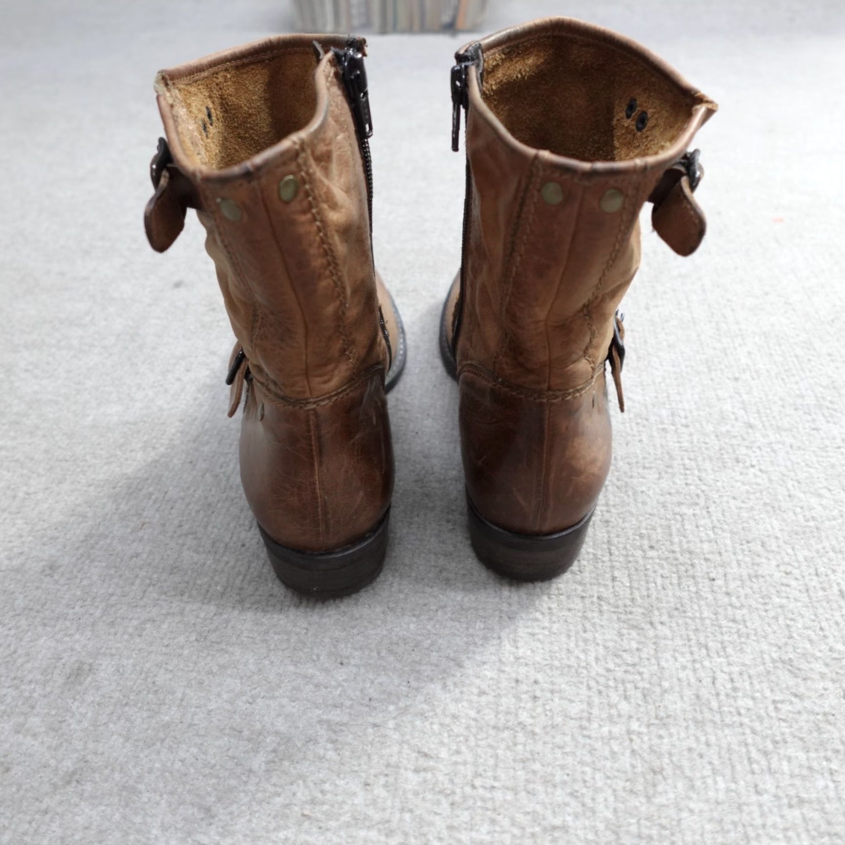 Vintage Paul Green Boots Womens 7 Brown Side Zip Leather UK5 Boots Combat Zip Brown Leather Paul Green Womens UK5 7 Brown Zip Leather Boots Size US 5 / IT 35 - 4 Thumbnail