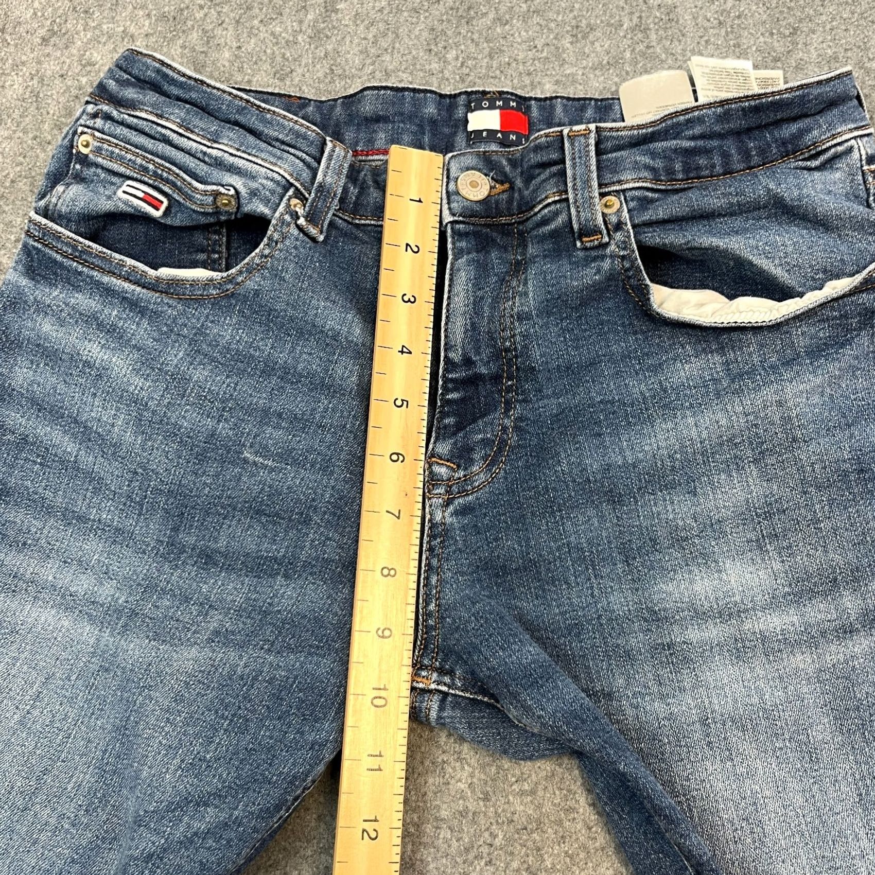 Tommy Hilfiger Tommy Hilfiger Jeans Slim Scanton 32 30 Mid Wash Blue Whiskers Stretch Logo Mens Denim 5-Pocket Style Tapered Blue Jeans Regular Size US 32 / EU 48 - 5 Thumbnail