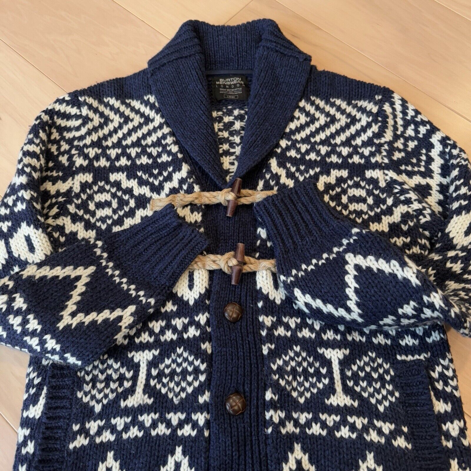 Burton Burton London Cardigan Large Blue Wool Toggle Cowichan Heavy Size US L / EU 52-54 / 3 - 4 Thumbnail