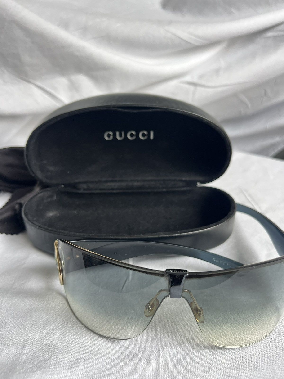 Gucci Y2k Gucci sunglasses Size ONE SIZE - 1 Thumbnail