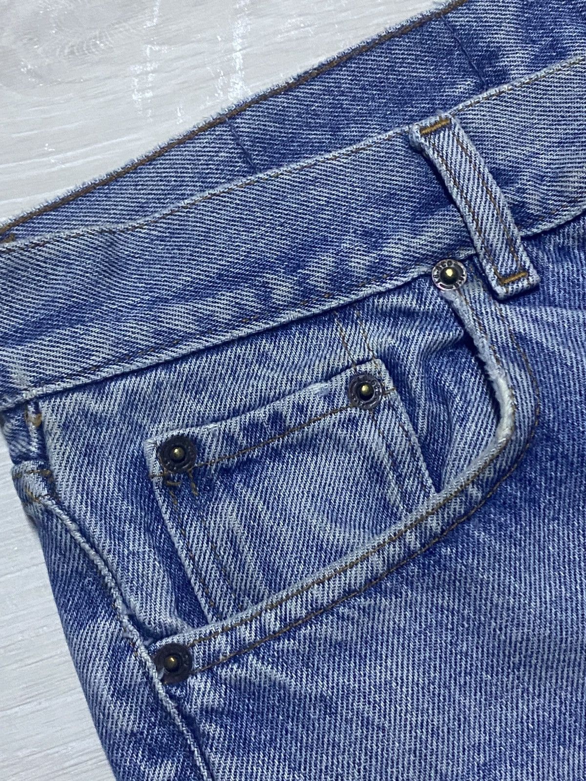 Levi's Vintage Levis 501 Big E Light Wash Y2K Jeans Size US 35 - 9 Thumbnail
