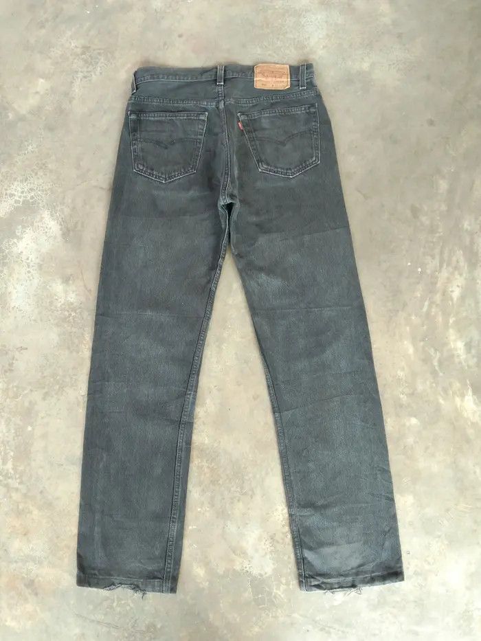 Levi's × Vintage 90s Vintage Levis 501 Made In USA Distressed Jeans 32x32 Size US 32 / EU 48 - 2 Thumbnail