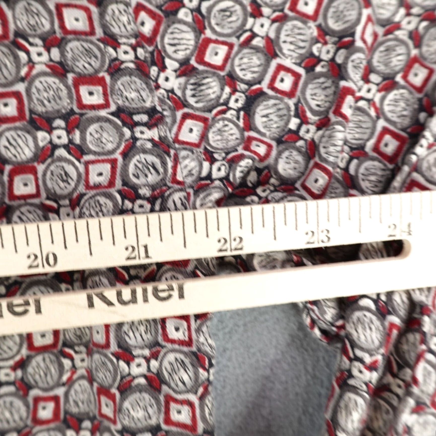 Neiman Marcus VINTAGE Neiman Marcus Shirt Men Medium Red Gray Block Print Button Up Made USA Size US M / EU 48-50 / 2 - 6 Thumbnail