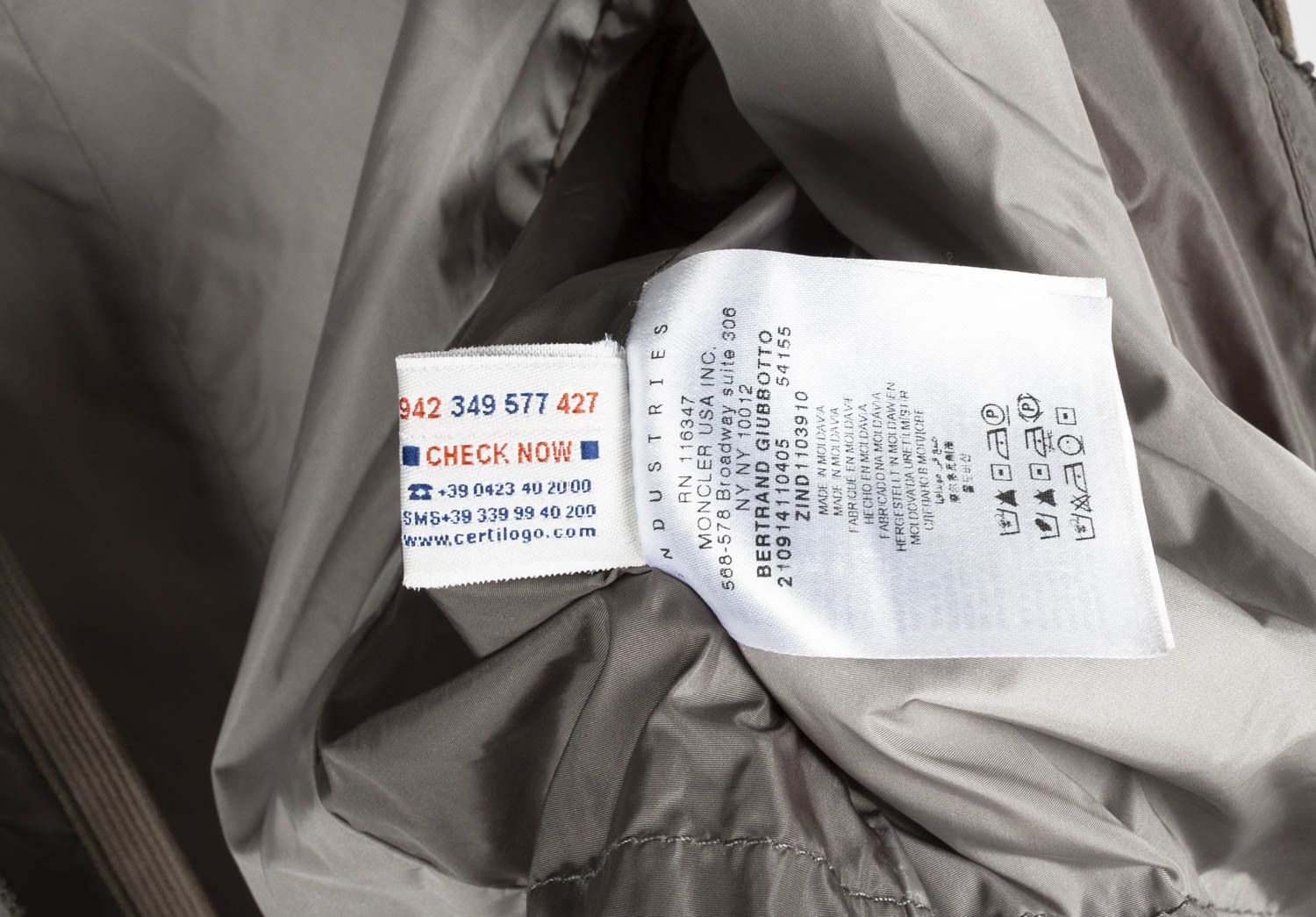 Moncler Original Moncler Bertrand Men Light Jacket Size 3 M H4810 Size US M / EU 48-50 / 2 - 9 Thumbnail