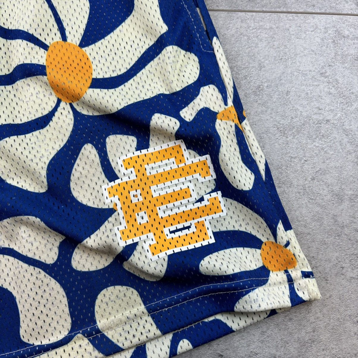 Eric Emanuel Eric Emanuel EE Basic Shorts Blue Daisies Yellow Large Size US 32 / EU 48 - 2 Thumbnail