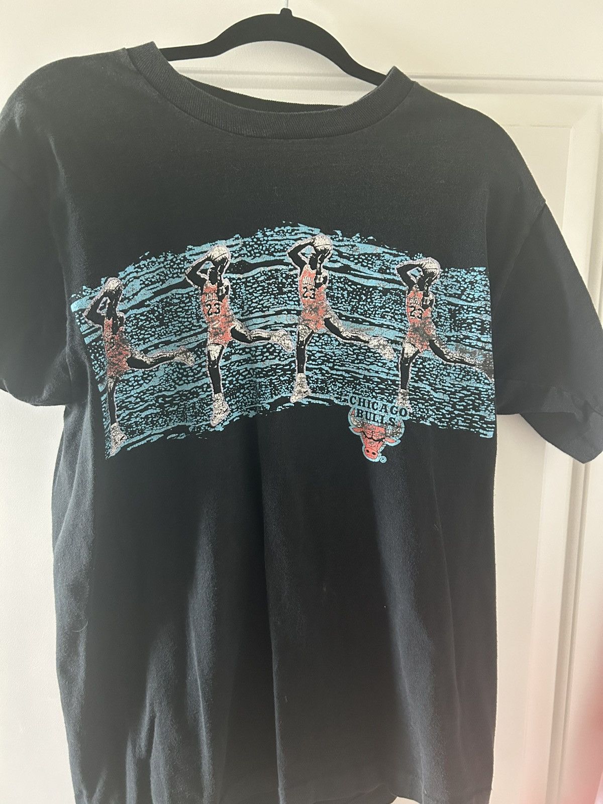 Vintage Michael Jordan Chicago Bulls T Shirt Size US L / EU 52-54 / 3 - 1 Thumbnail