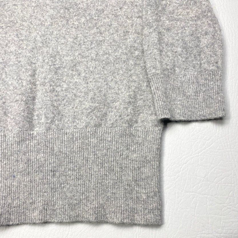 Banana Republic Banana Republic 100% Cashmere Women's Medium Gray Sweater V Neck Preppy School Size M / US 6-8 / IT 42-44 - 4 Thumbnail