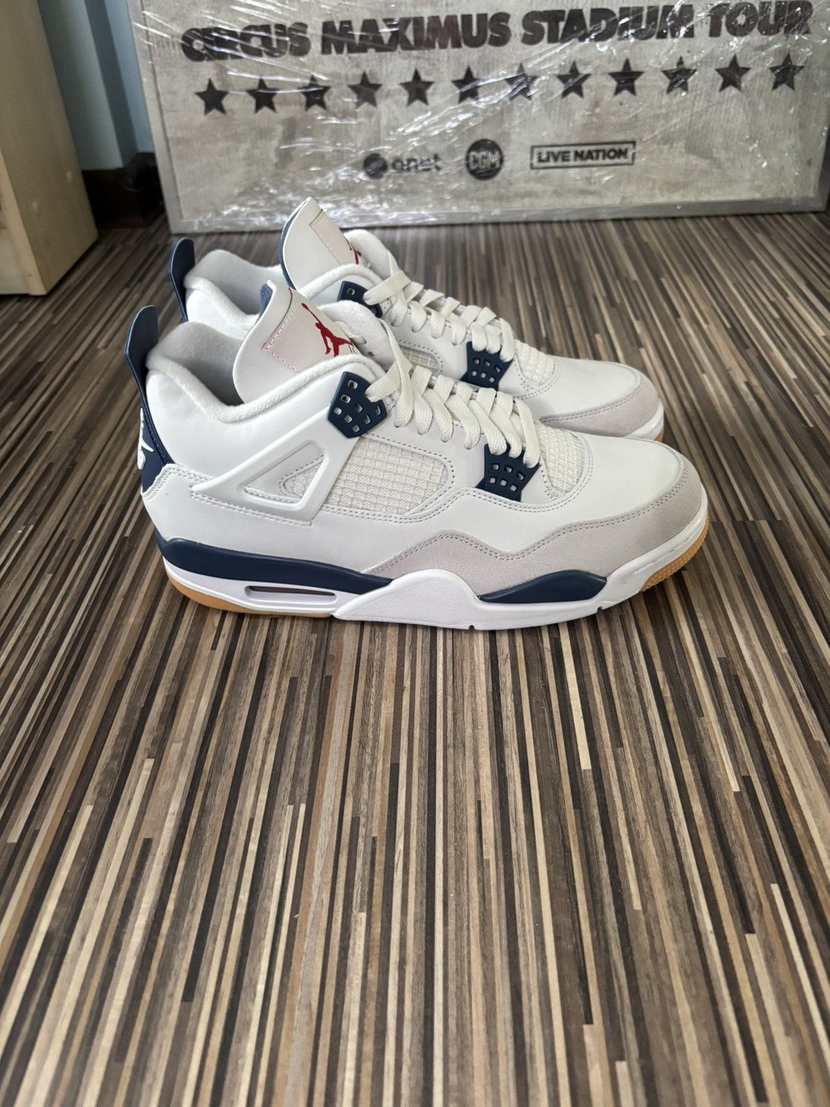 Jordan Brand Jordan 4 Retro SB Navy Size US 9.5 / EU 42-43 - 1 Thumbnail