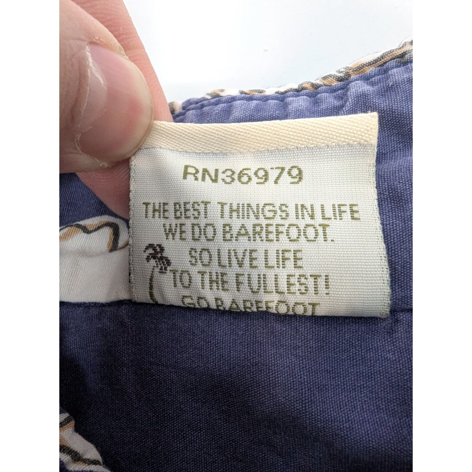 Vivobarefoot VTG Go Barefoot Shirt Men M Blue Hibiscus Floral Hawaiian Aloha Size US M / EU 48-50 / 2 - 7 Thumbnail