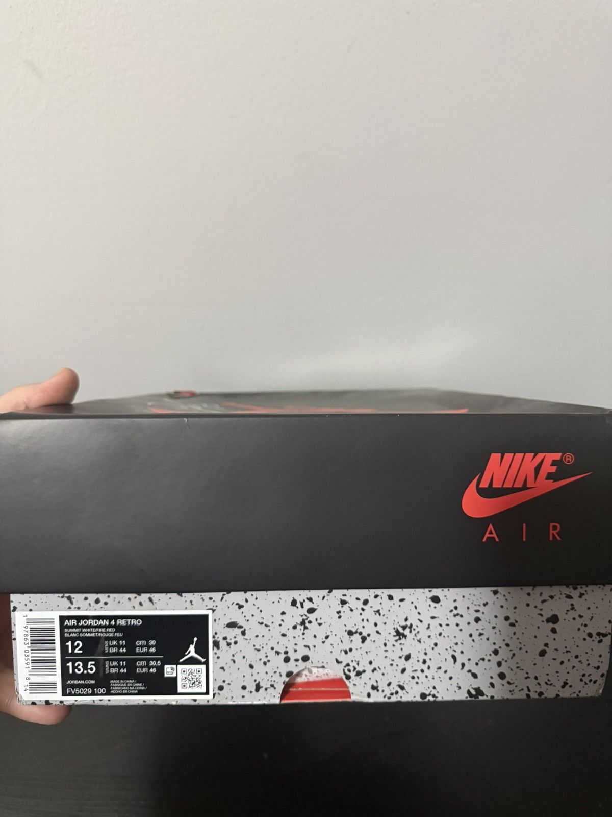 Air Jordan 4 (White Cement)