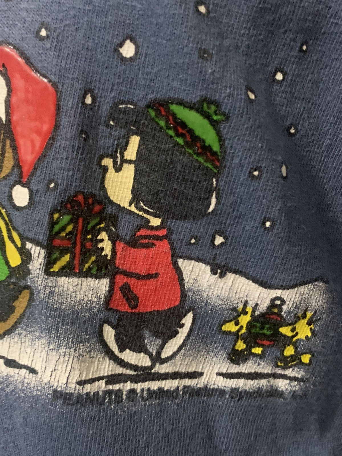 Gildan Vintage Y2K Cartoon peanut Size US L / EU 52-54 / 3 - 4 Thumbnail