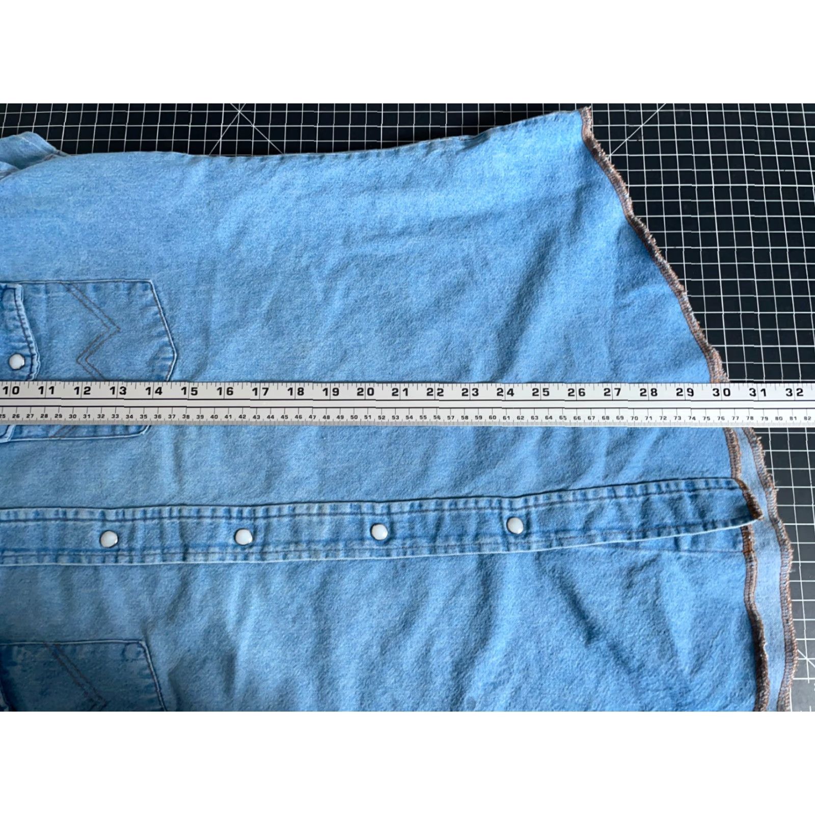 Wrangler VINTAGE Wrangler Denim Western Y2K Shirt XL Blue Pearl Snap Mens Cowboy Grunge Size US XL / EU 56 / 4 - 6 Thumbnail