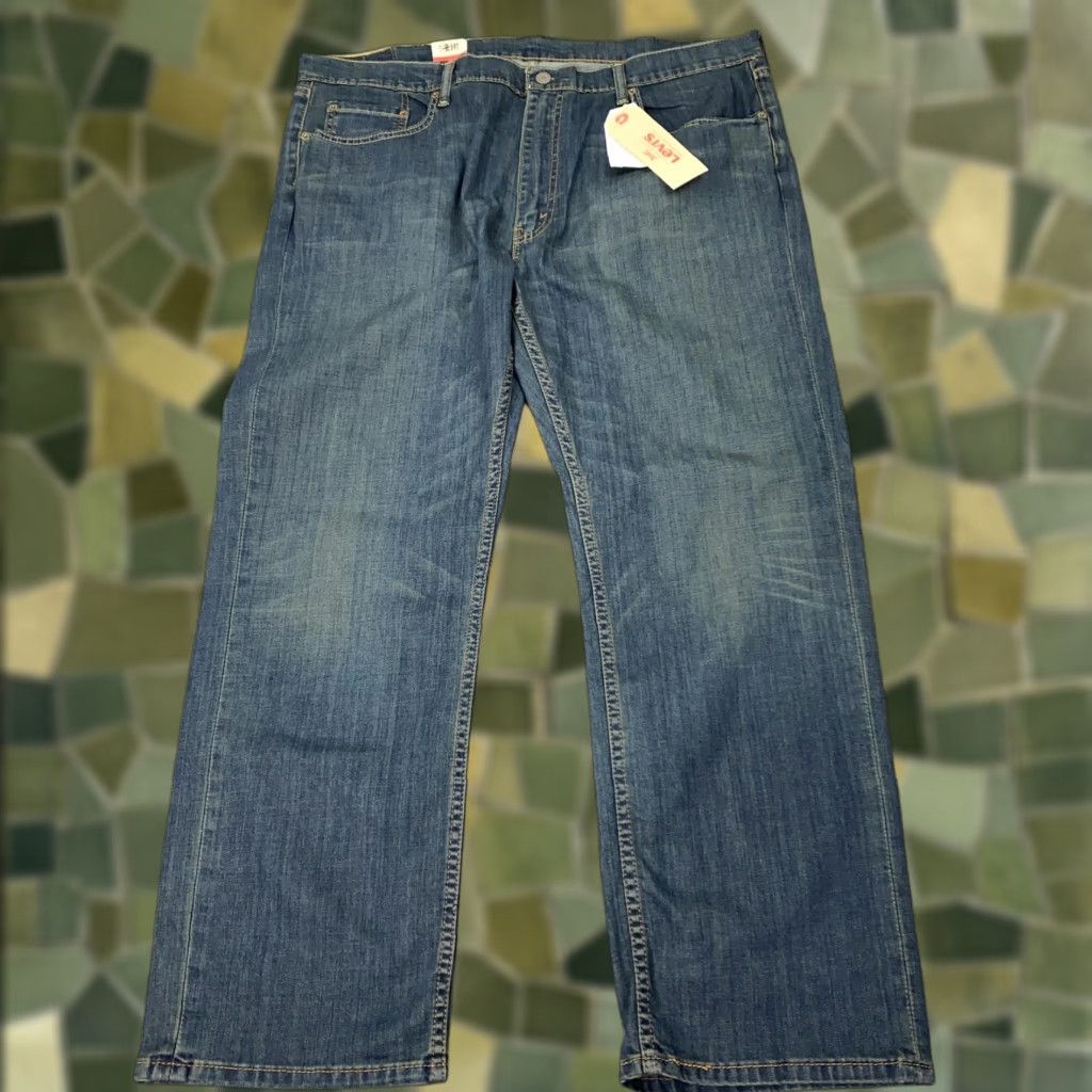 Levi's VINTAGE? No — Levi's 559 Relaxed Straight Jeans Men 42x29 Blue Medium Wash Denim Pants 559 Relaxed Straight Zip Pockets Mens Regular 42 Inseam 29" Size US 42 / EU 58 - 1 Thumbnail