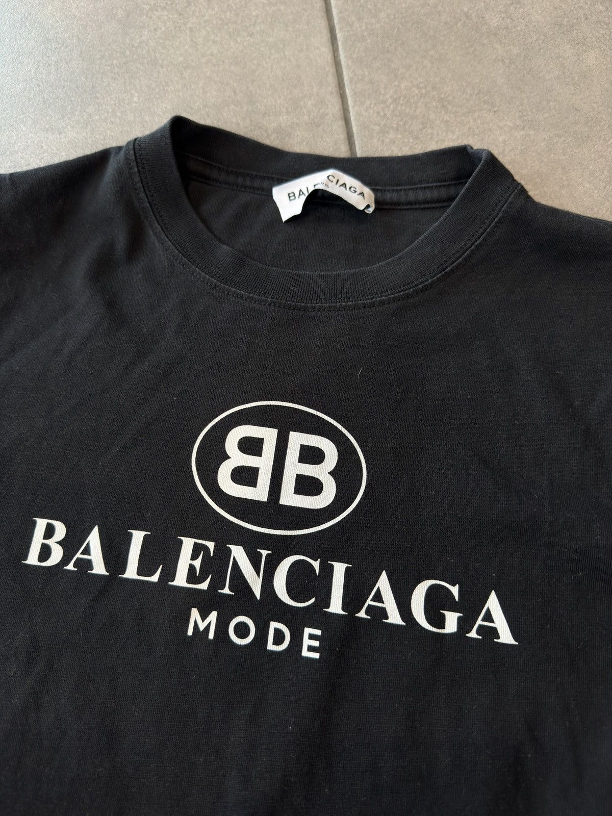 Balenciaga Balenciaga mode T-shirt Size XS / US 0-2 / IT 36-38 - 3 Thumbnail