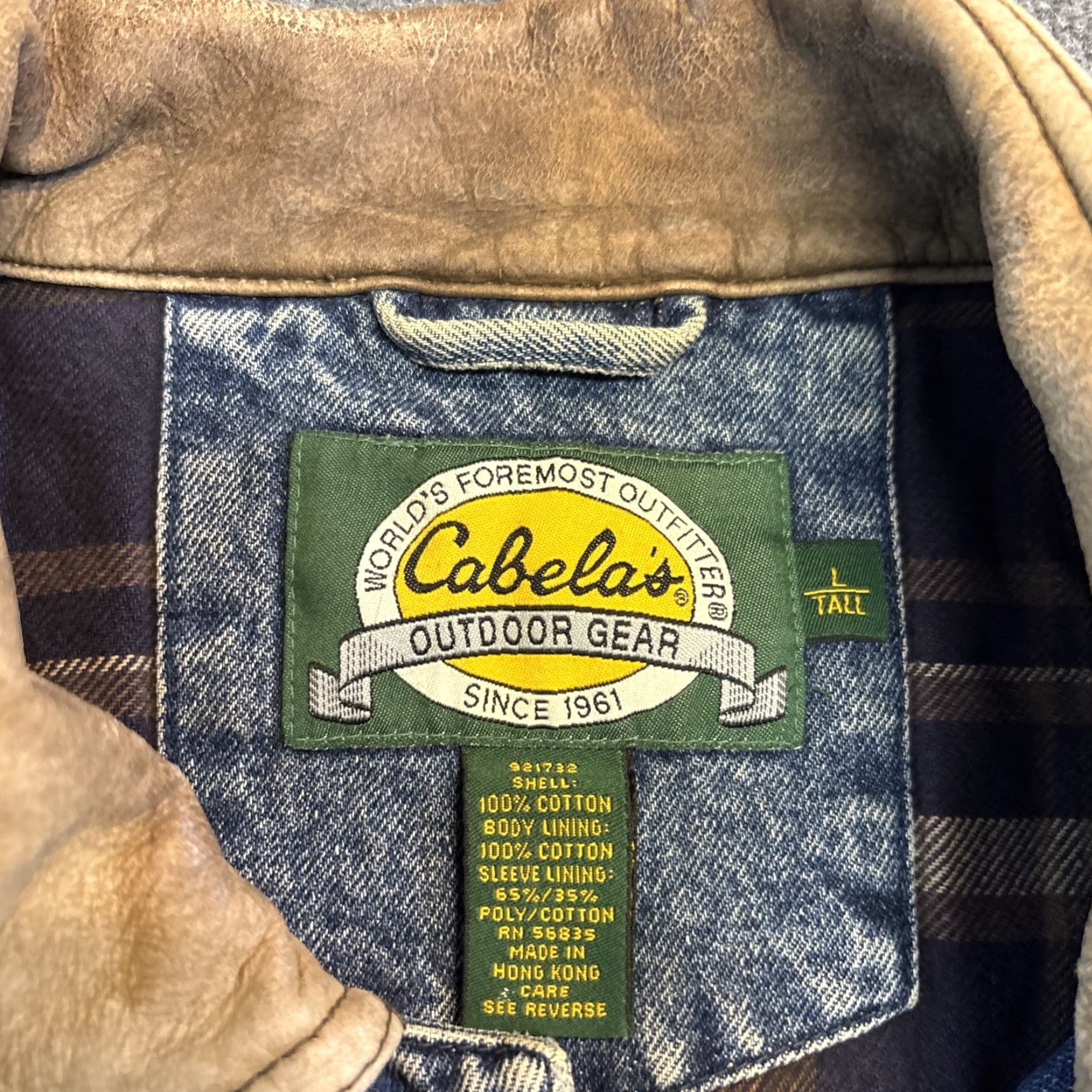 Vintage VINTAGE Cabela's Denim Trucker Jacket Leather Collar Lined Flannel Men’s LT Blue Jeans Jacket Mens Big & Tall Regular Size US L / EU 52-54 / 3 - 2 Thumbnail