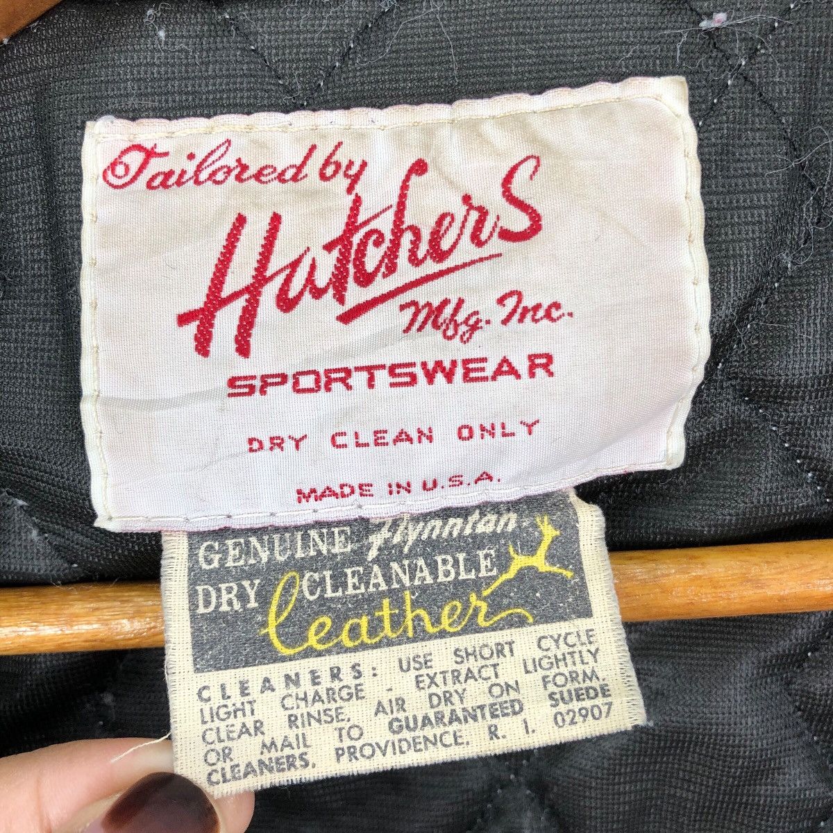 Vintage Vintage HUTCHERS SPORTSWEAR USA Wool Leather Bomber Jacket Size US XXL / EU 58 / 5 - 7 Thumbnail