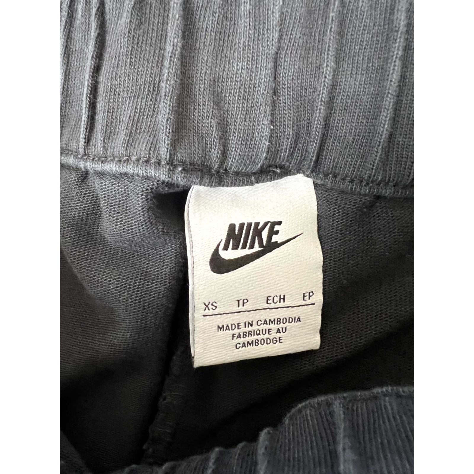 Nike Nike Fleece Sweatpants Women’s XS Black Joggers Gym Dri-FIT Pockets Elastic Waist Tapered Regular Size 26" / US 2 / IT 38 - 5 Thumbnail