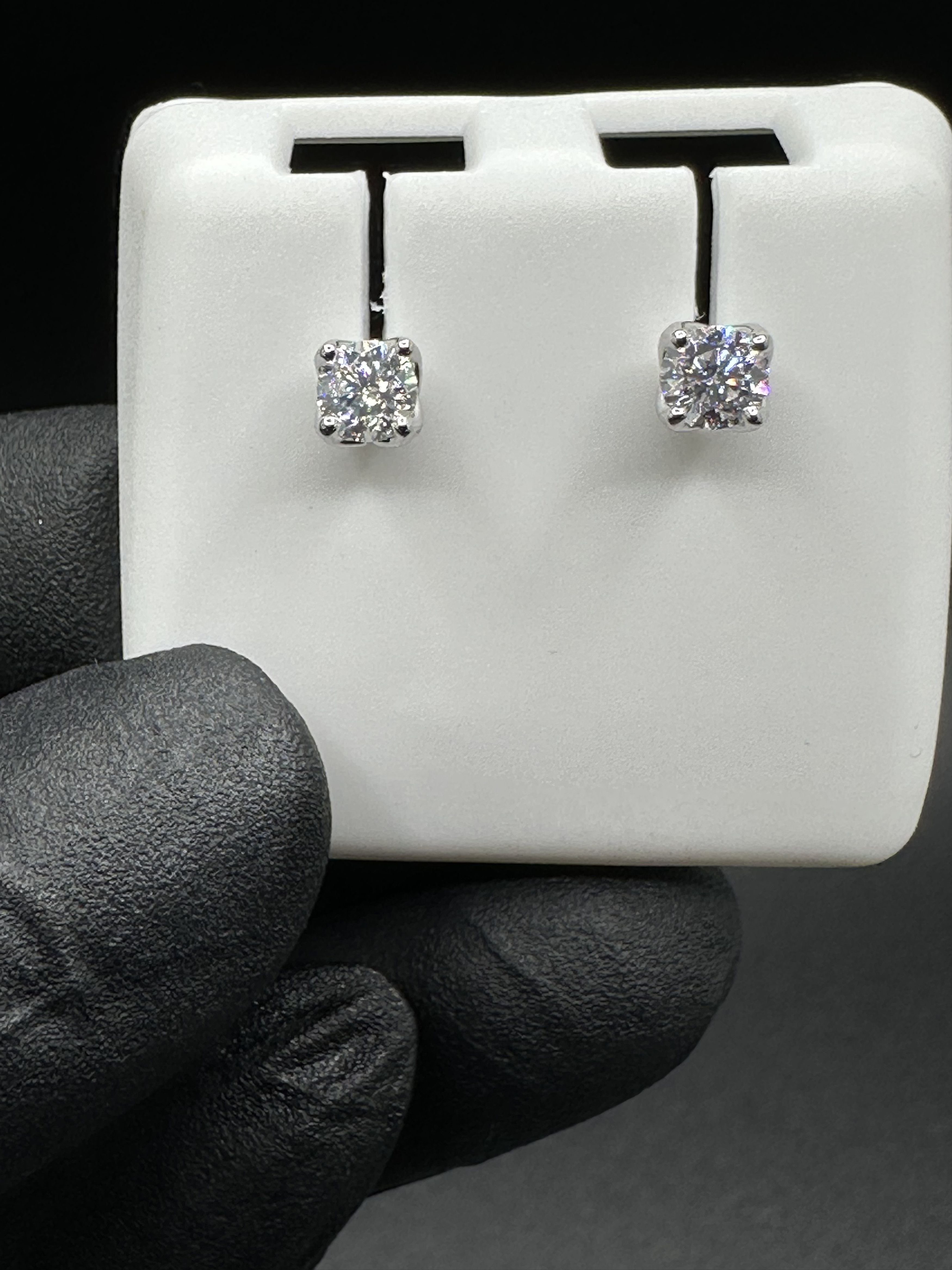 Jewelry MOISSANITE STUD SCREW BACK EARRINGS Size ONE SIZE - 1 Thumbnail