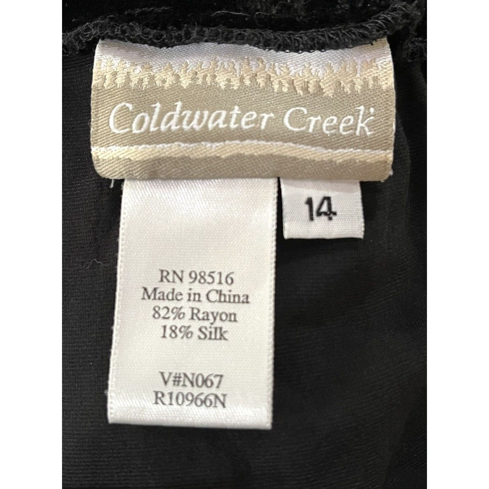 Coldwater Creek VINTAGE Coldwater Creek Velvet Pants Womens Back Zip Flat Front Taper Leg 14 Black GUC Dress Pants Womens Size 36" / US 14 / IT 50 - 6 Thumbnail