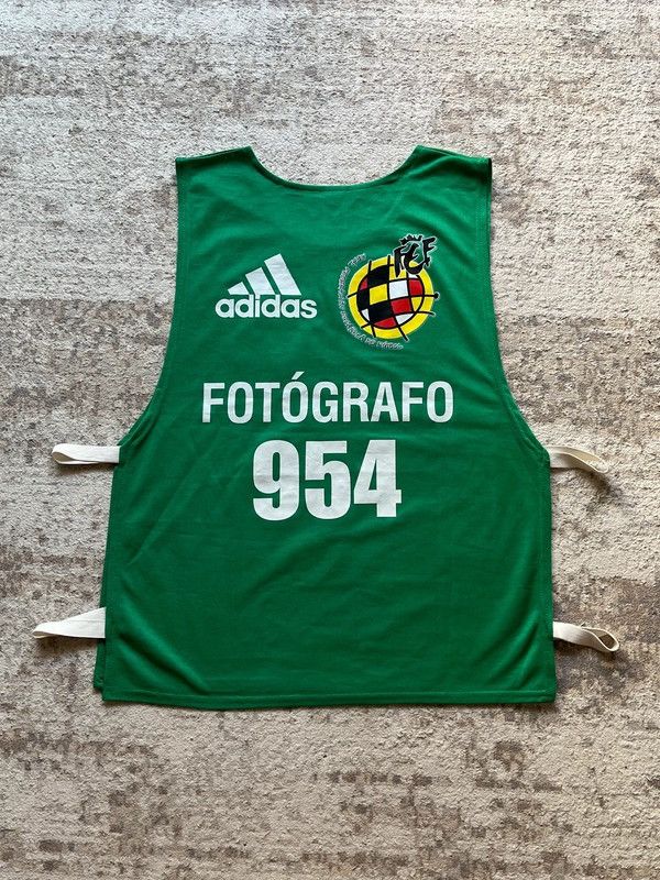 Adidas Adidas x FEF Spain Football Federation Fotógrafo 1990s 1/1 Size US XL / EU 56 / 4 - 7 Thumbnail