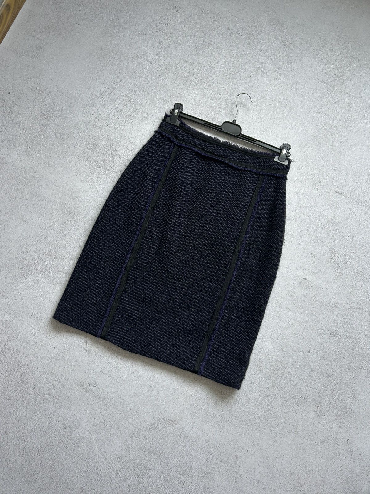 Carolina Herrera × Designer Carolina Herrera premium dark blue skirt size 8 Size 30" / US 8 / IT 44 - 3 Thumbnail