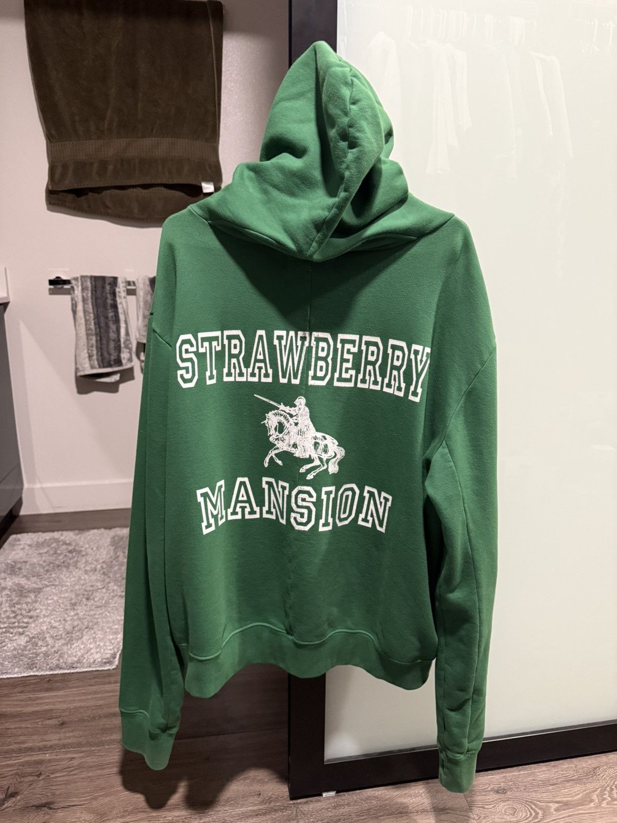 Unwanted Unwanted Strawberry Mansion Zip-Up Hoodie (L) Size US L / EU 52-54 / 3 - 2 Thumbnail
