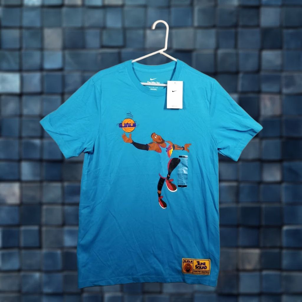 Nike Nike Shirt Mens Large Blue Space Jam Tune Squad Graphic Tee Size US L / EU 52-54 / 3 - 1 Thumbnail