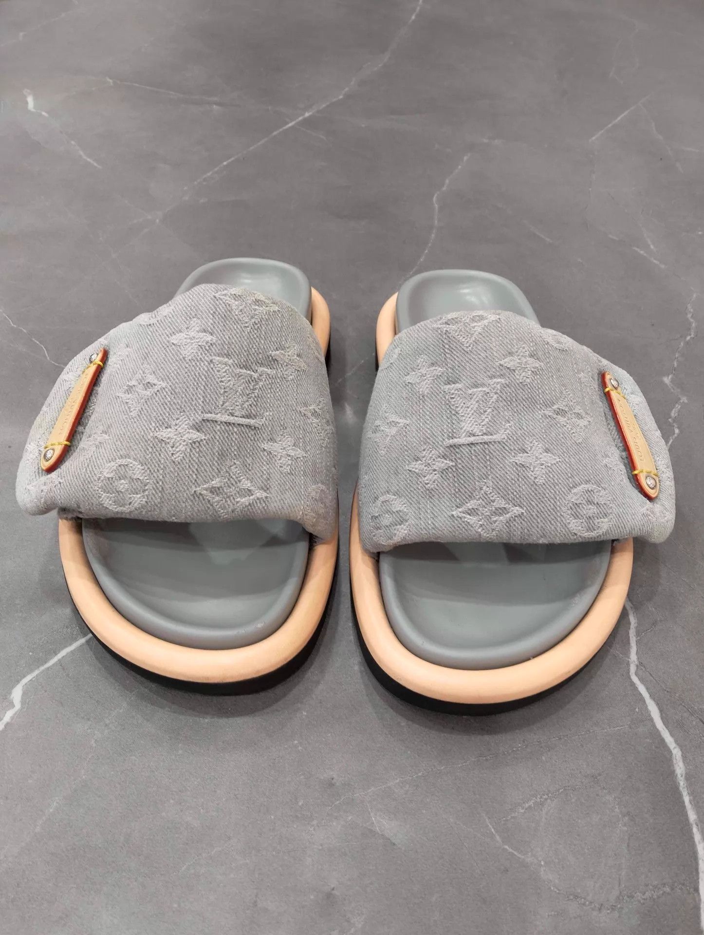 Louis Vuitton Louis Vuitton Denim Slide Sandals EU 35 Size US 4.5 / IT 34.5 - 4 Thumbnail