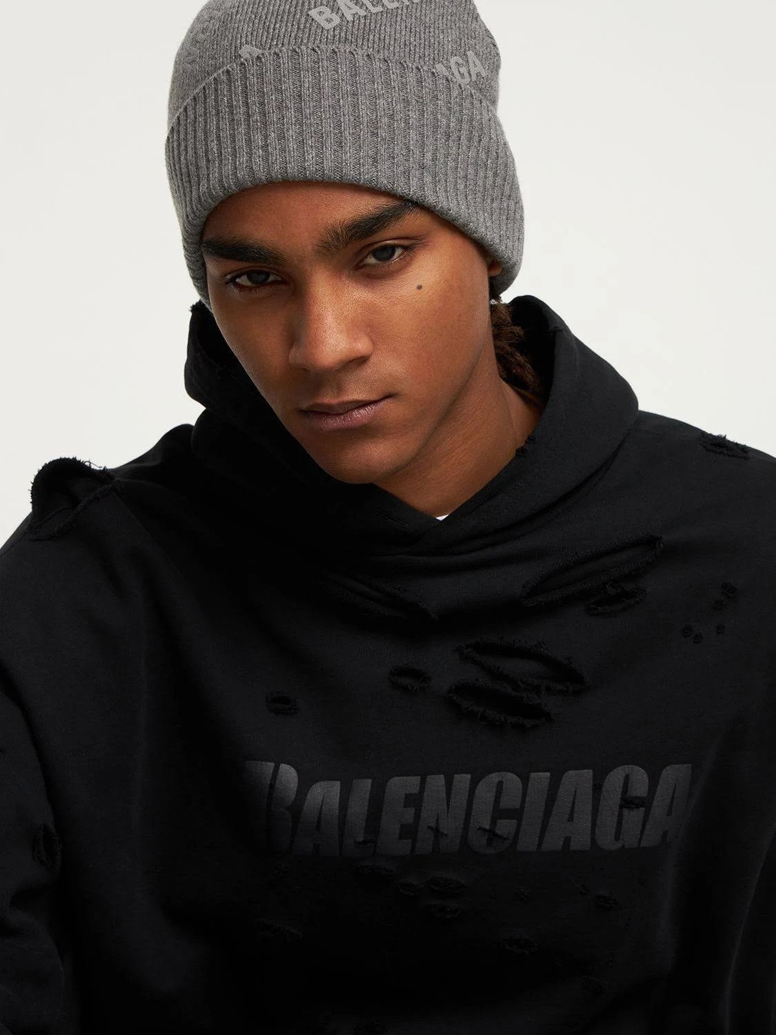 Balenciaga o1in1g1024 Size : OS / Allover Logo Beanie / Hat in Grey Size ONE SIZE - 2 Thumbnail