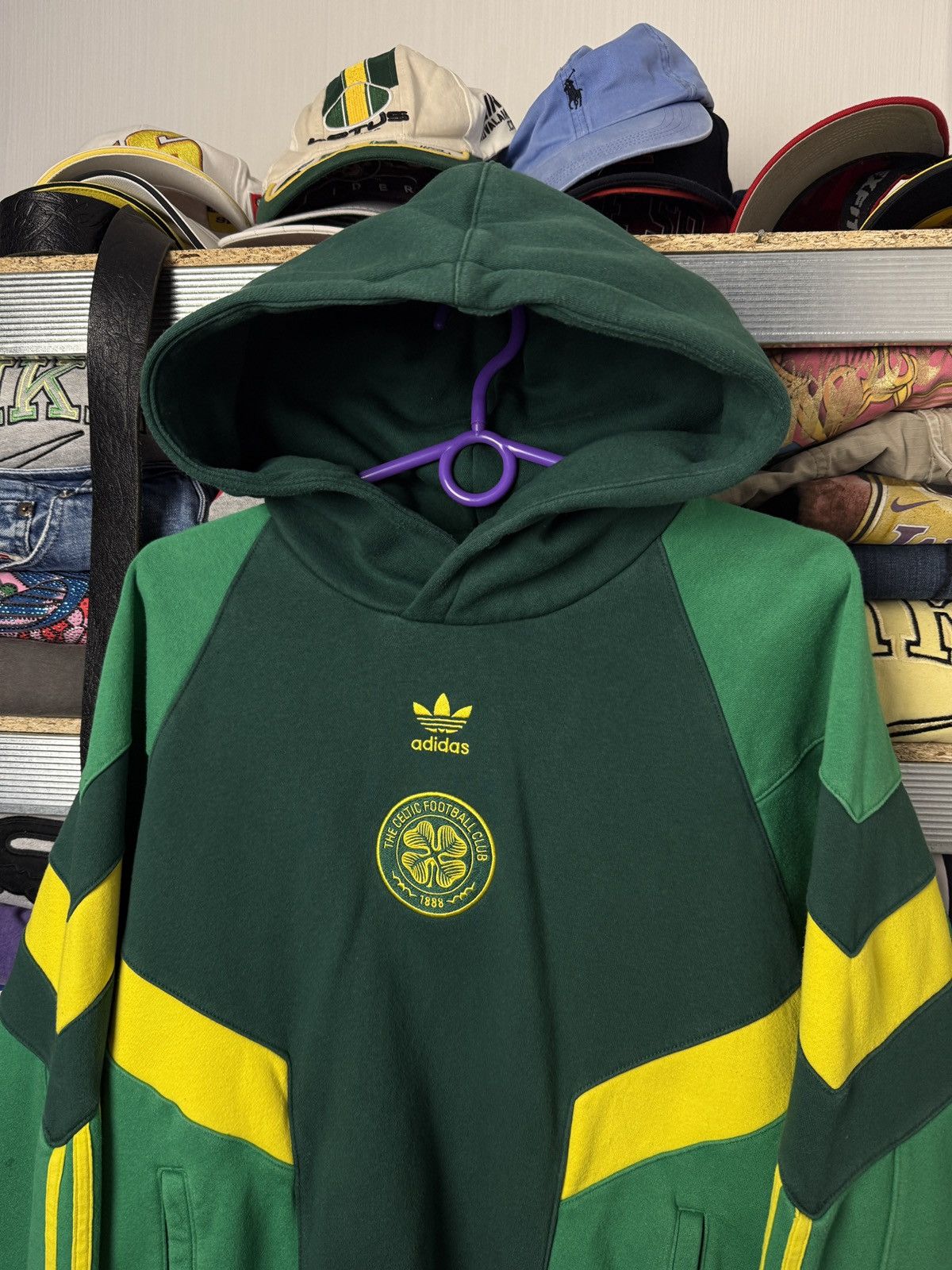 Adidas Adidas Center Logo Celtic Hoodie Size US S / EU 44-46 / 1 - 3 Thumbnail