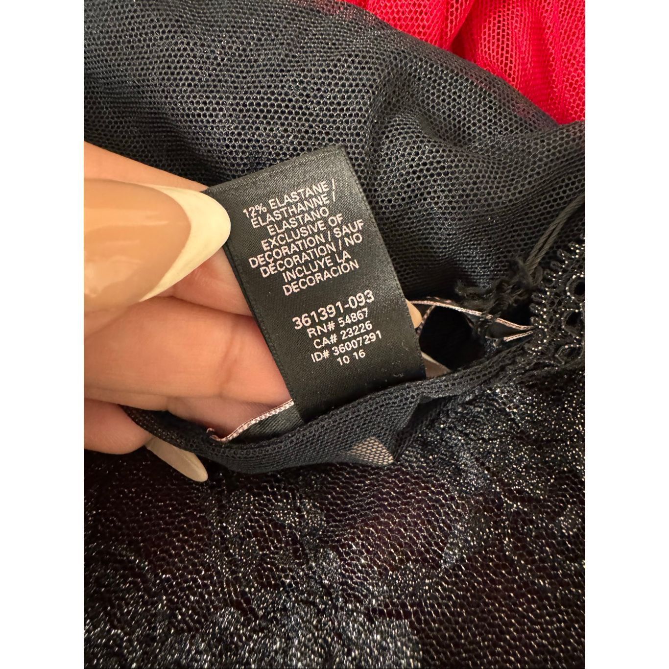 Victoria's Secret Victoria’s Secret Black Lace Bodysuit Women’s Size Large Size L / US 10 / IT 46 - 4 Thumbnail
