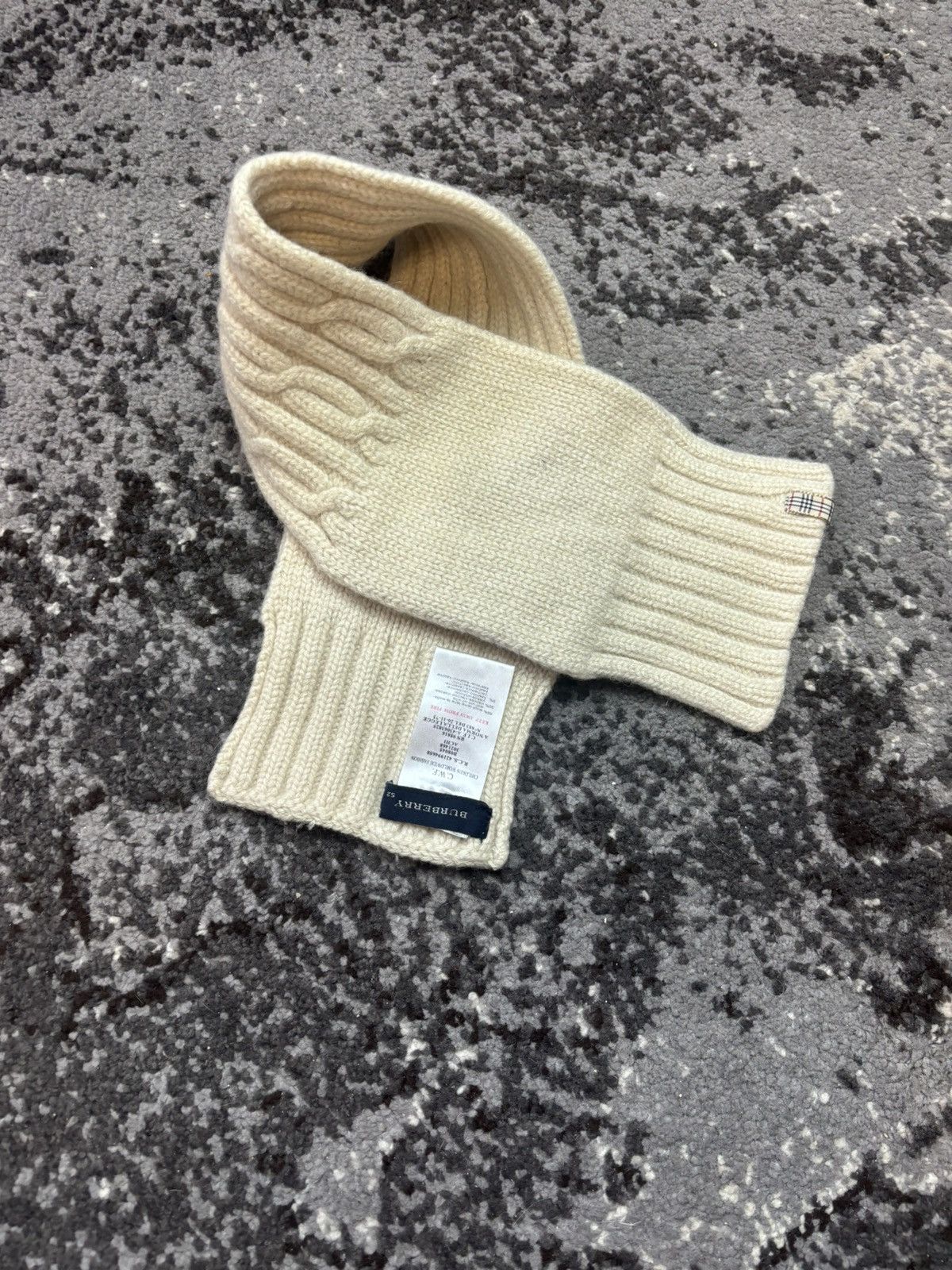 Burberry × Japanese Brand × Vintage Vintage y2k Burberry Wool knitted svarf hand Size ONE SIZE - 2 Thumbnail