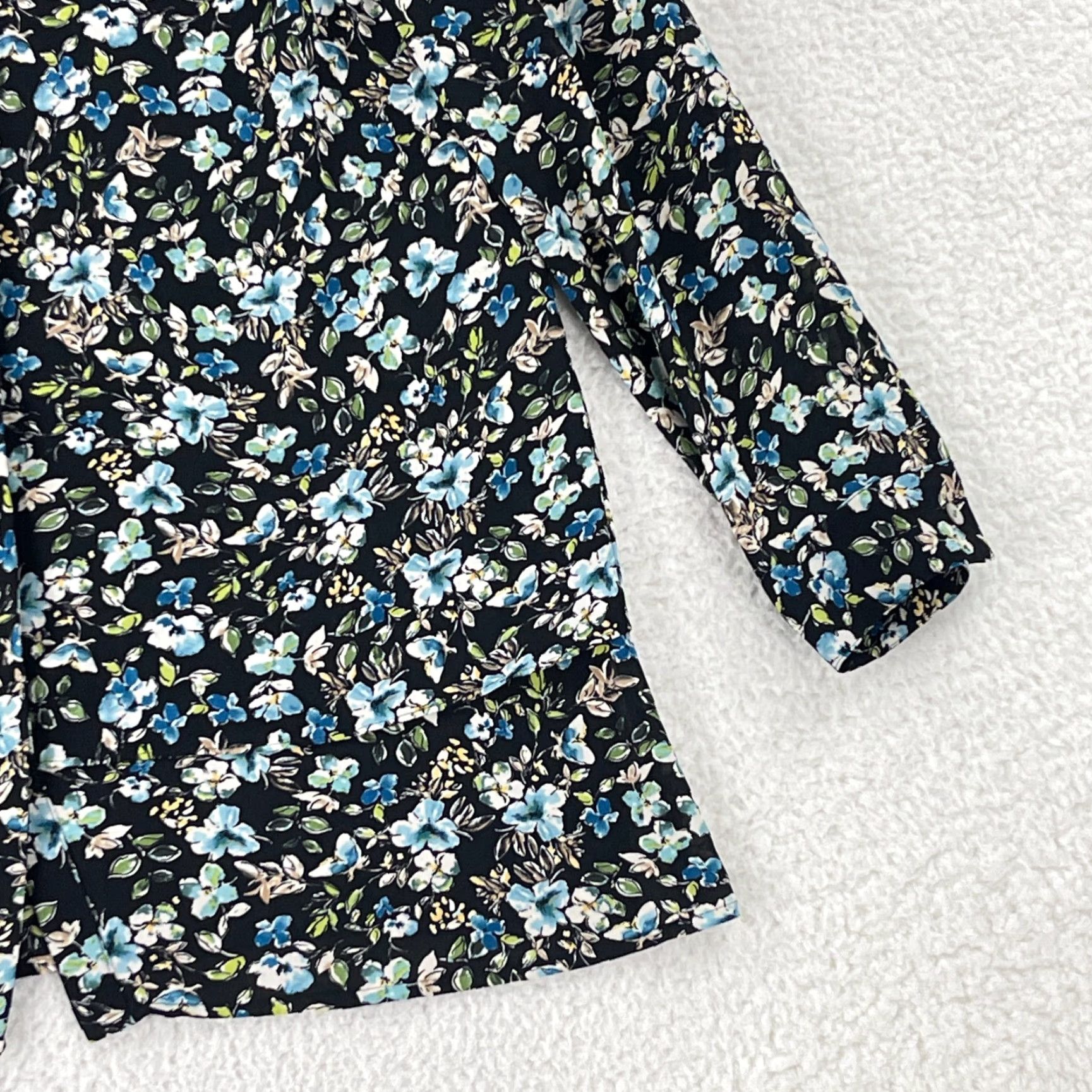 J. Jill J. Jill Black Floral Button-Up Shirt Womens Small Long Sleeve Collared Casual Size S / US 4 / IT 40 - 4 Thumbnail