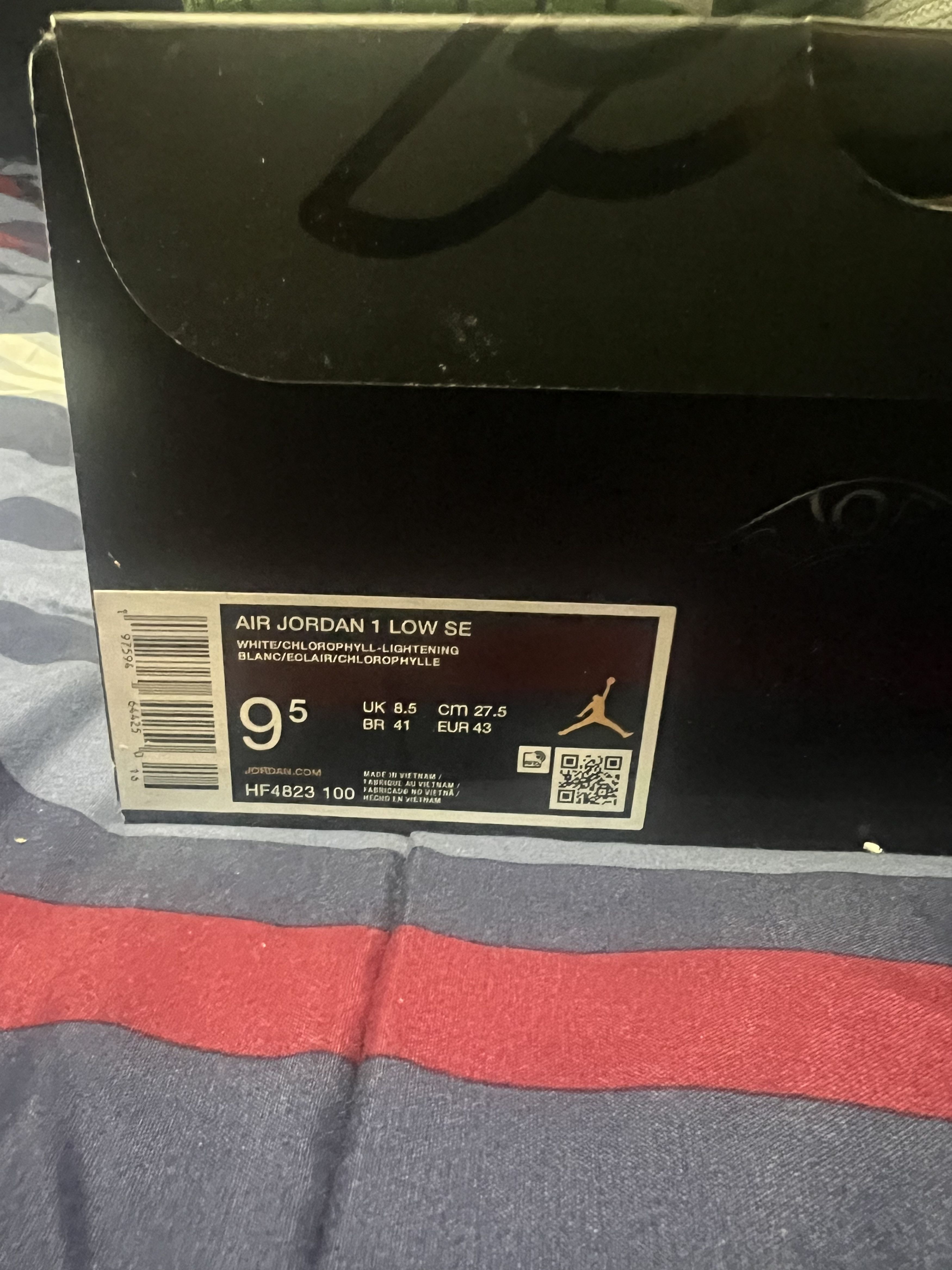 Jordan Brand Jordan 1 Low Chlorophyll Size US 9.5 / EU 42-43 - 5 Thumbnail