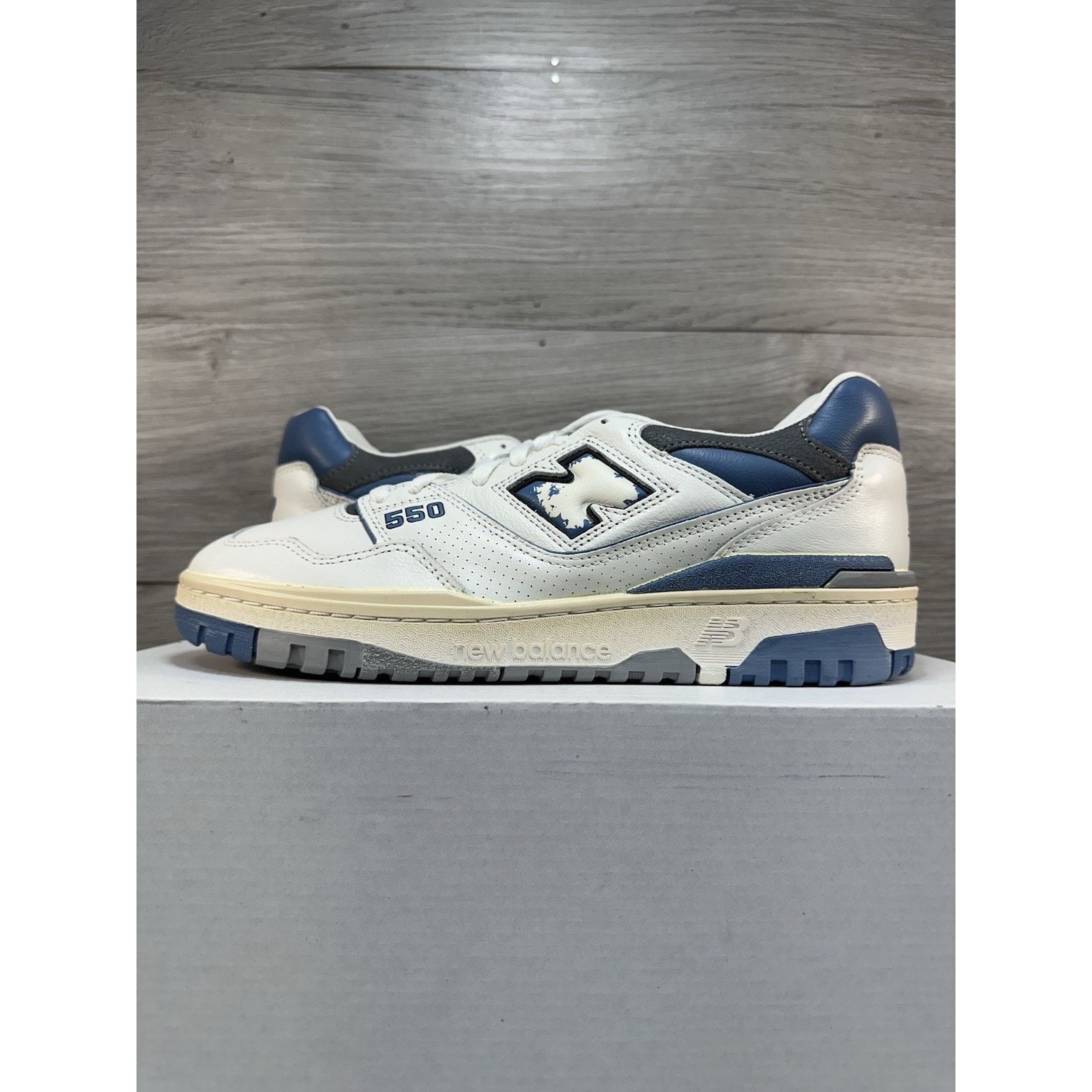 New Balance New Balance 550 Vintage Pack - Heron Blue - Size 10 Size US 10 / EU 43 - 1 Thumbnail