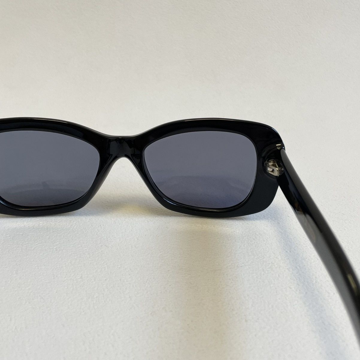 Cutler and Gross Black 70s Style ‘Rounded Edge’ Sunglasses Size ONE SIZE - 6 Thumbnail
