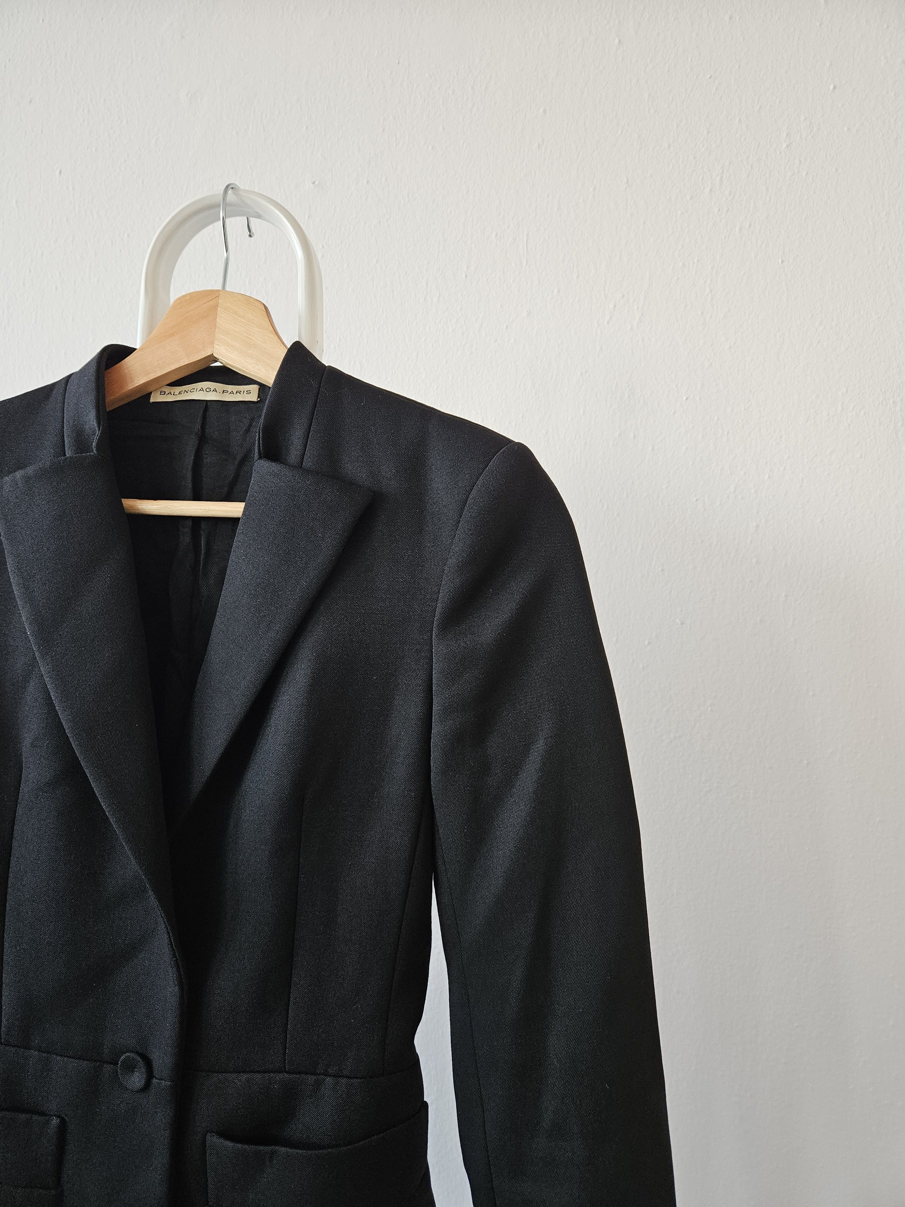 Balenciaga 2009 Balenciaga blazer with padded shoulders Size XS / US 0-2 / IT 36-38 - 3 Thumbnail