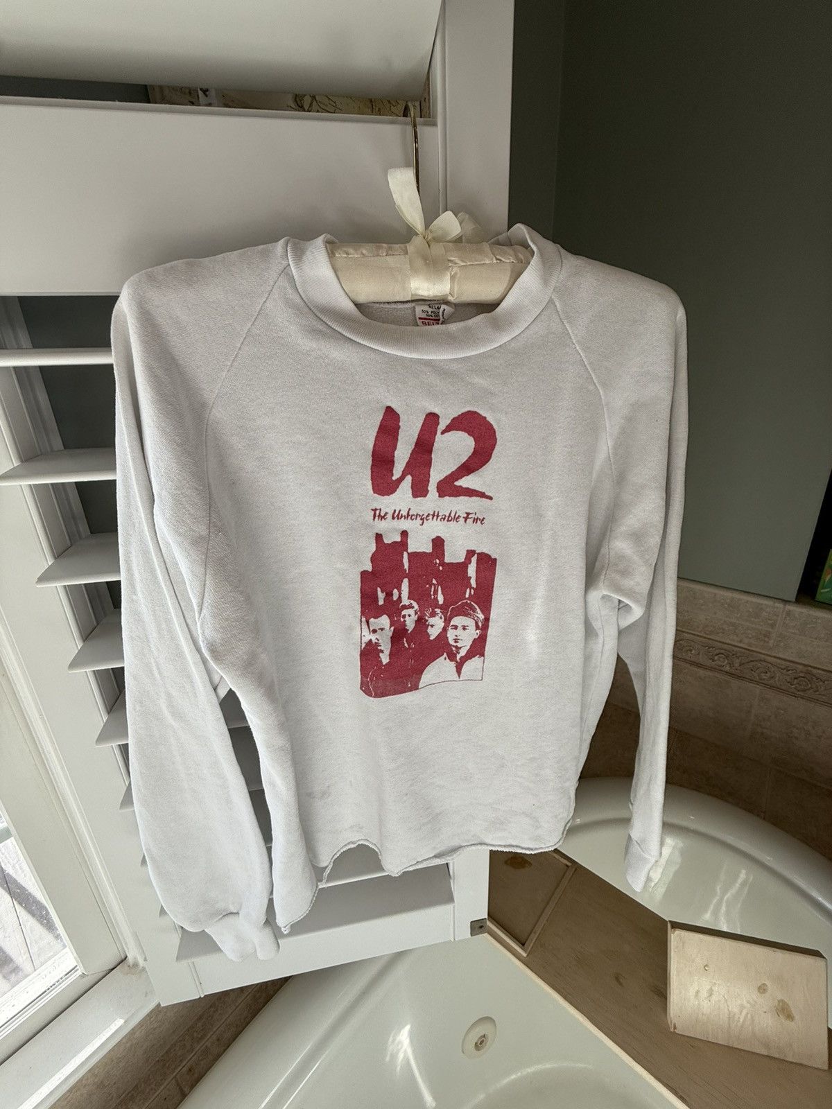 Other U2 Vintage 1984 “The Unforgettable Fire” Tour Crewneck Size S / US 4 / IT 40 - 6 Thumbnail