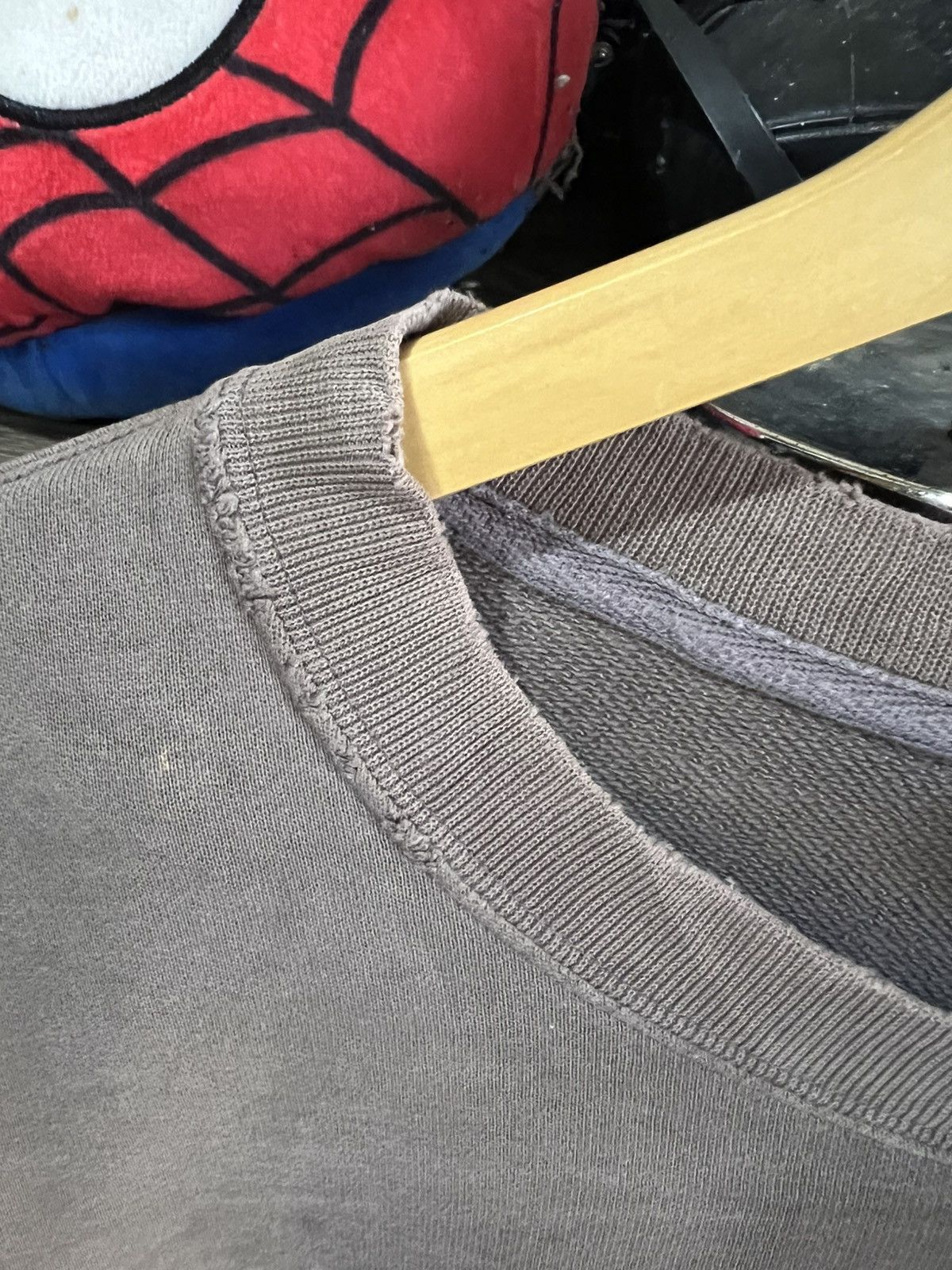 🔥Distressed Uniqlo x Peanuts Crewneck Sweatshirt