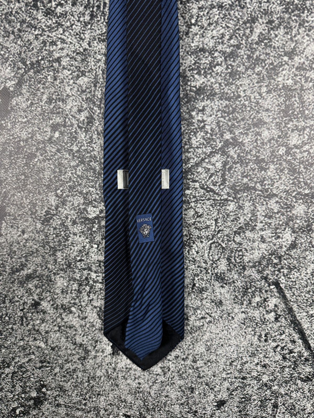 Versace Jeans Couture Vintage Tie Gianni Versace Medusa Logo Made it Italy Size ONE SIZE - 6 Thumbnail