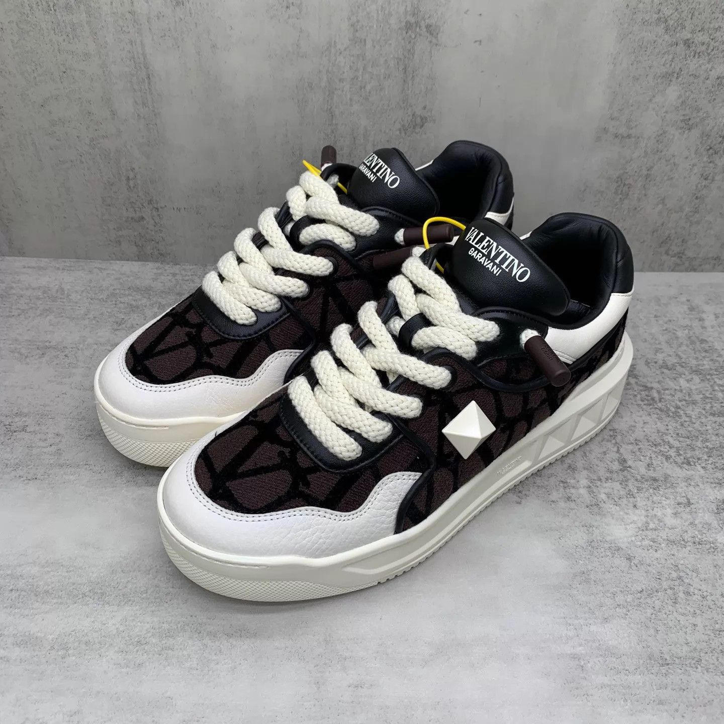 Valentino Valentino Brown Sneakers 41 95 New Size US 8 / EU 41 - 1 Thumbnail
