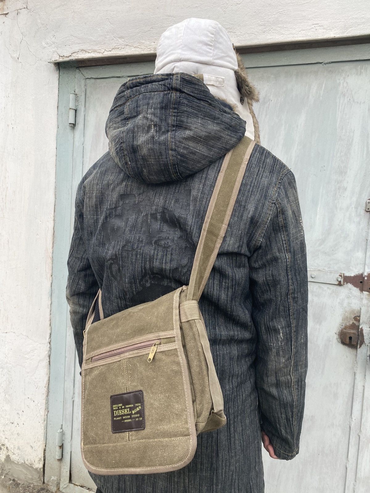 Diesel × Vintage Diesel Faded RARE Y2k vintage distressed sling bag Size ONE SIZE - 12 Thumbnail