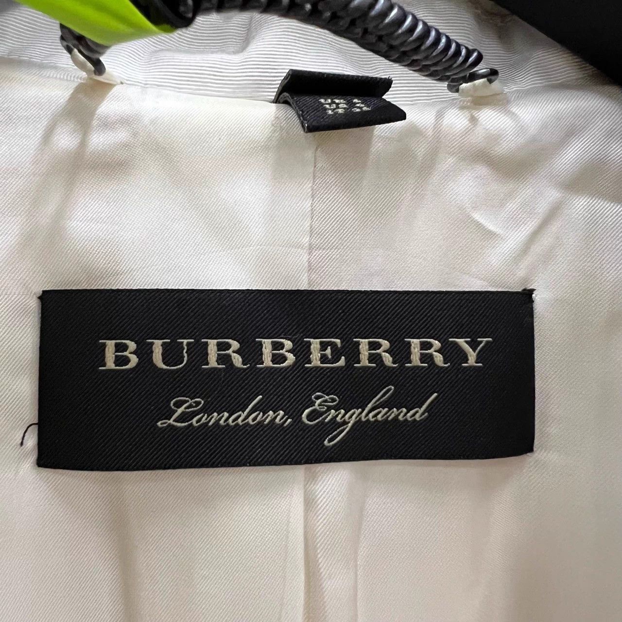 Burberry Burberry Beige 36 Cape 95 New Size XS / US 0-2 / IT 36-38 - 4 Thumbnail