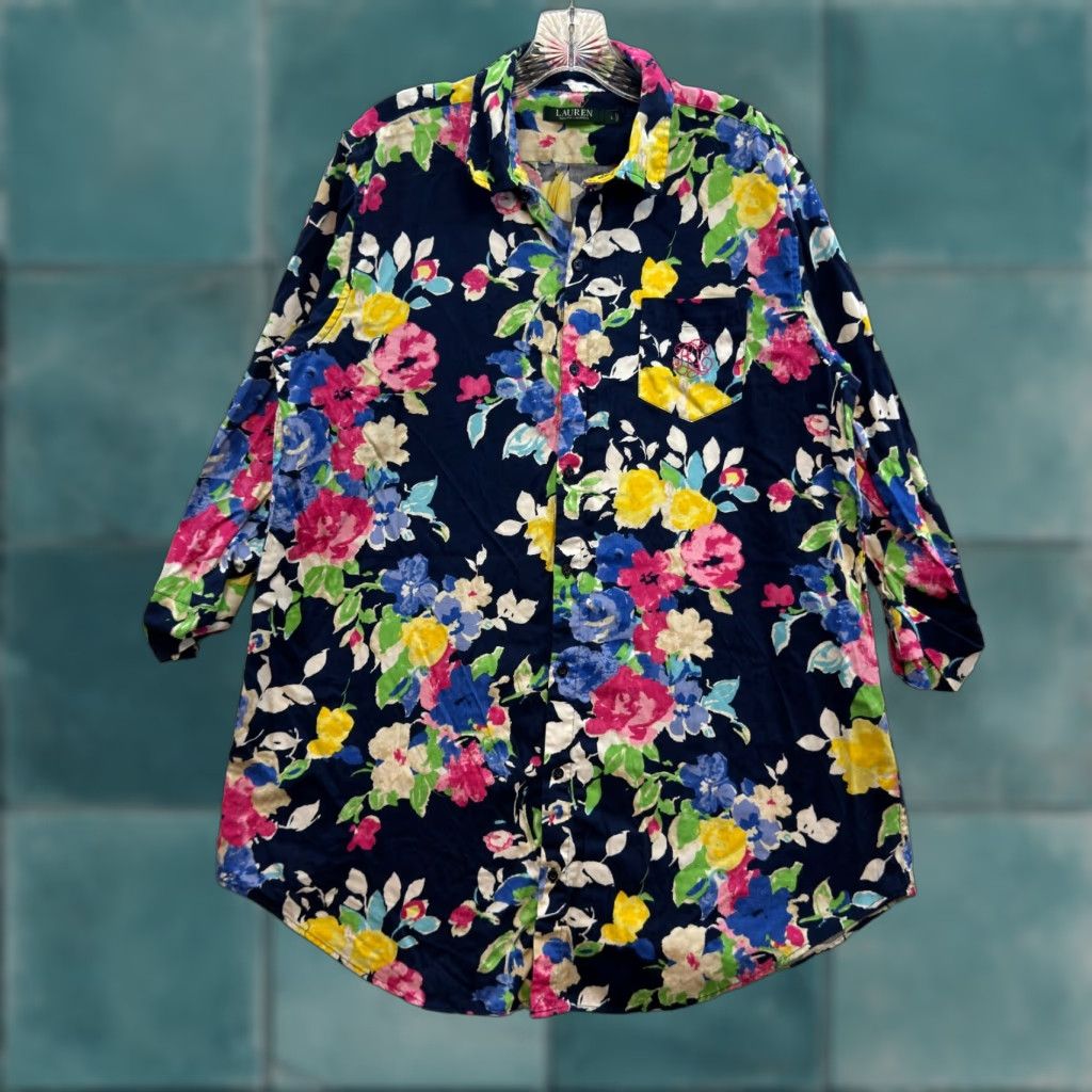 Ralph Lauren Lauren Ralph Lauren Button Top Blouse Large Navy Blue Floral Monogram Shirt Womens L Navy Blue Floral Monogram Button-Up Short Description: None Size L / US 10 / IT 46 - 1 Thumbnail
