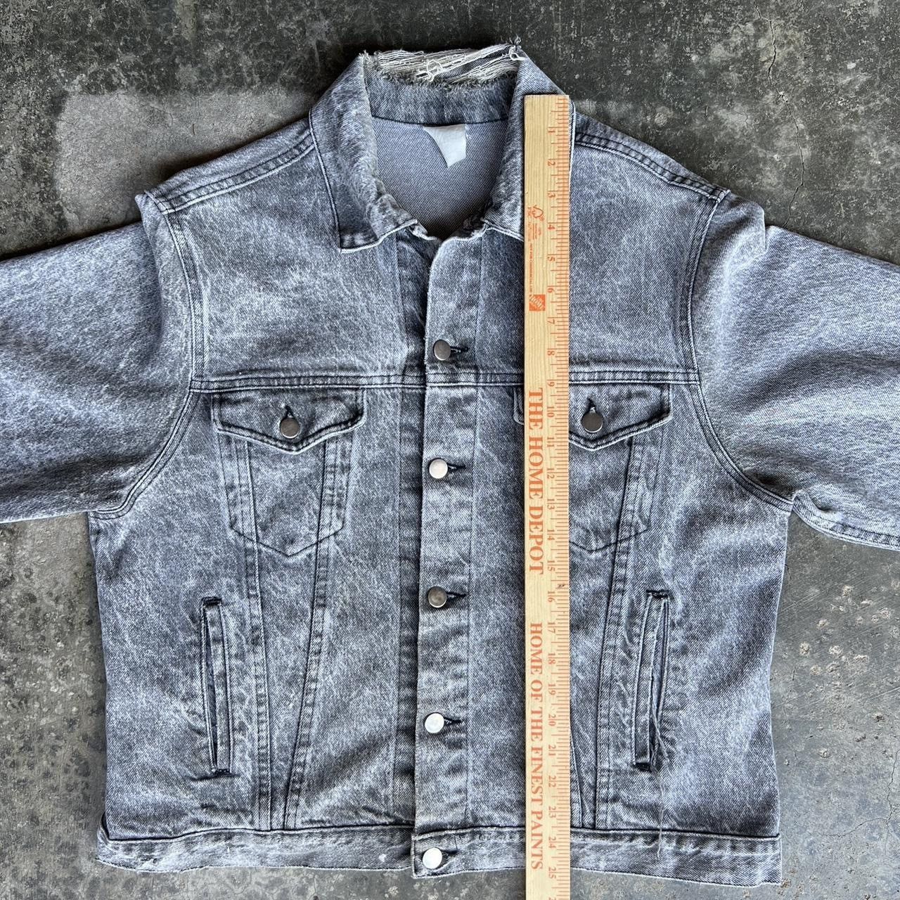 Vintage Vintage grey distressed denim jacket Size US L / EU 52-54 / 3 - 8 Thumbnail