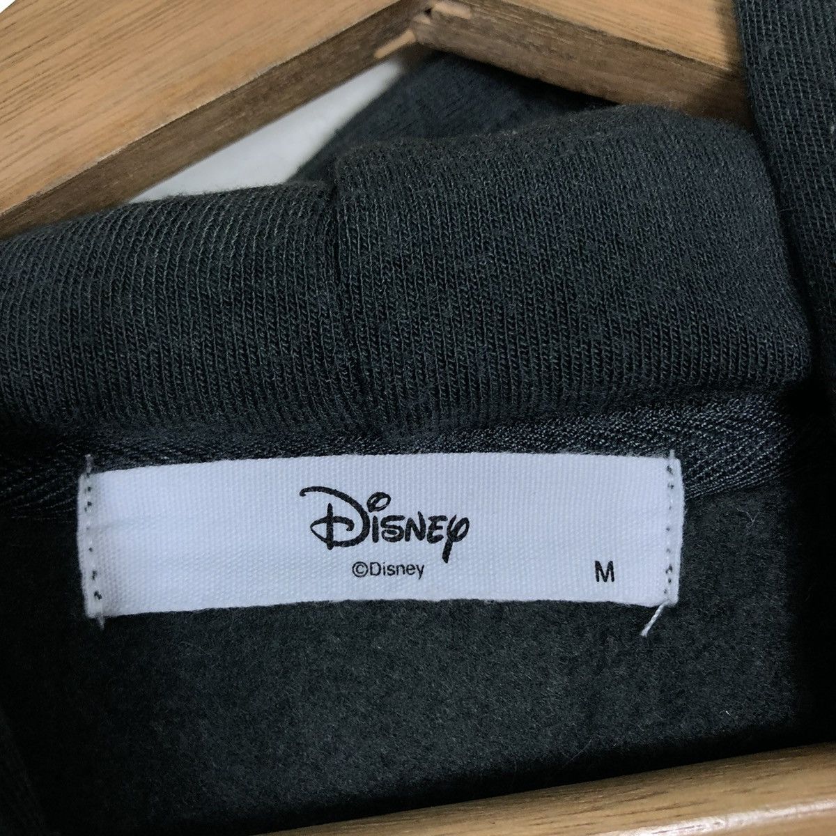 Disney 🔥Vintage Hoodie Pull Over Disney Minnie Big Logo Centre Logo Size US M / EU 48-50 / 2 - 15 Thumbnail