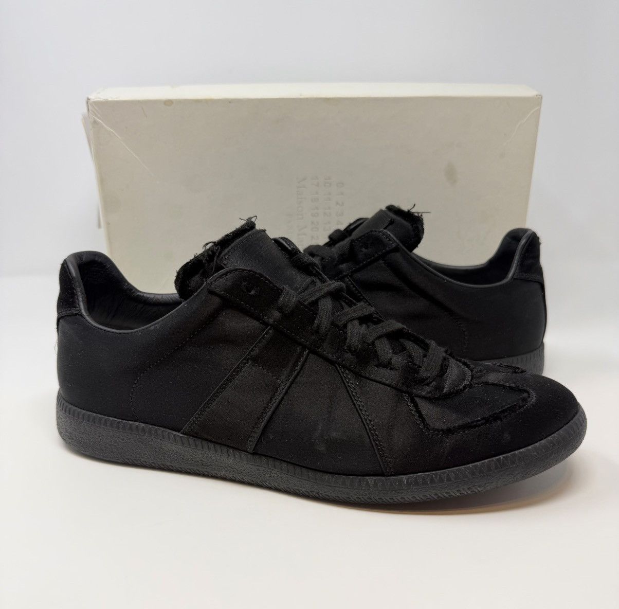 Maison Margiela Maison Margiela Replica GAT Satin Sneaker Black Size US 8 / EU 41 - 1 Thumbnail