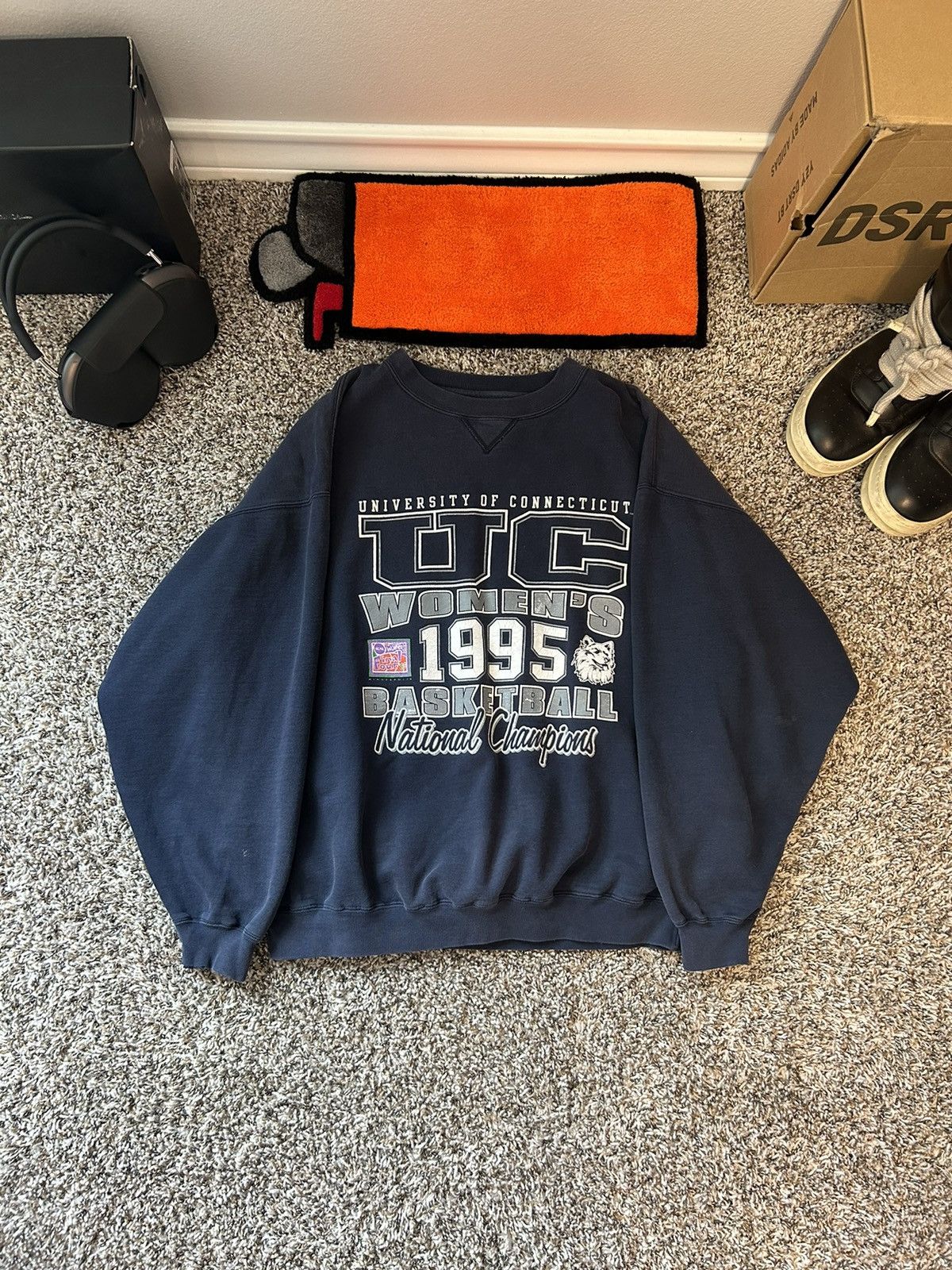 Vintage VNTG UC basketball Boxy Crewneck Size US XL / EU 56 / 4 - 1 Thumbnail